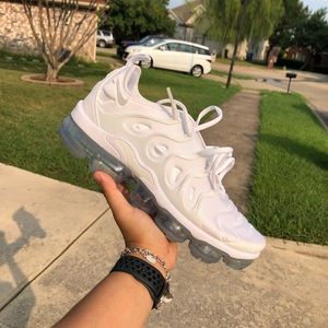 MEN NIKE air vapormax plus